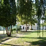 Garden Club Panzio 3* Balatonmáriafürdő
