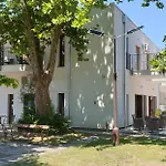 Garden Club Panzio 3* Balatonmáriafürdő