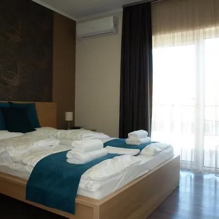 Garden Club Panzió 3* Balatonmáriafürdő