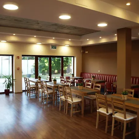 Alojamento de Acomodação e Pequeno-almoço Garden Club Panzió Balatonmáriafürdő