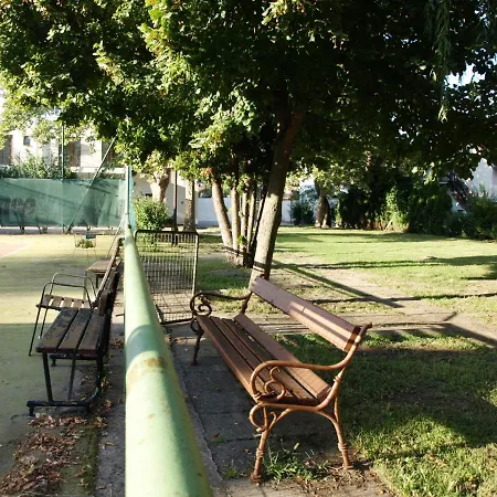 Garden Club Panzio 3* Balatonmáriafürdő