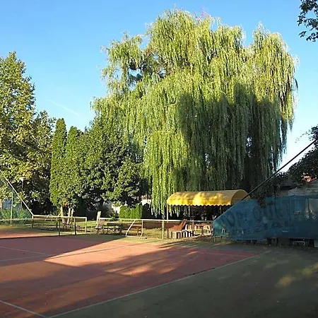 Garden Club Panzio