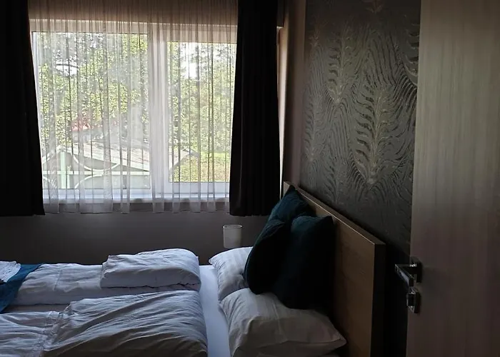 Bed & Breakfast Garden Club Panzio Balatonmáriafürdő
