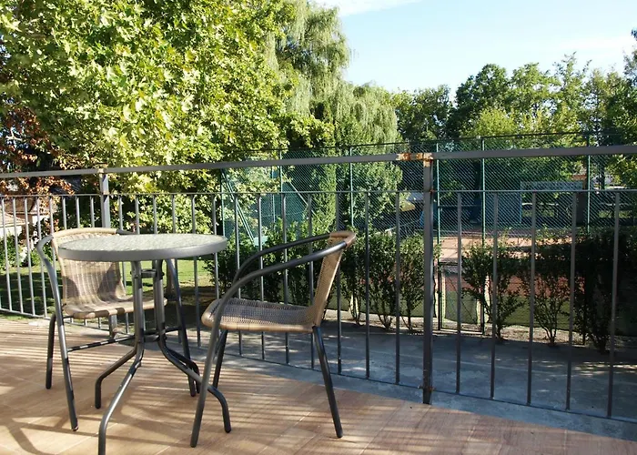 Garden Club Panzio 3*