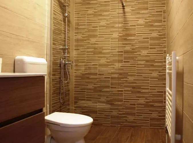 Bed & Breakfast Garden Club Panzio