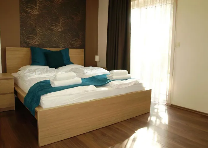 Garden Club Panzio 3*