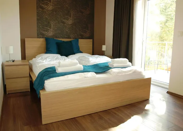 Bed & Breakfast Garden Club Panzio