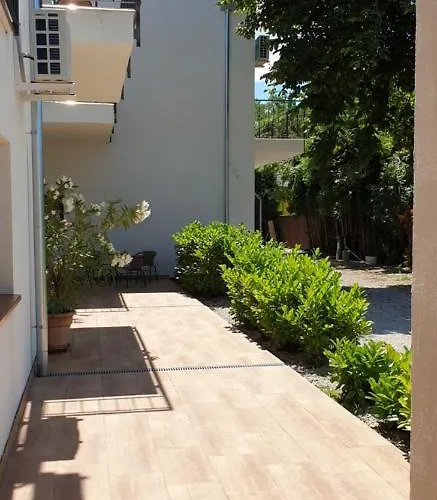Garden Club Panzio