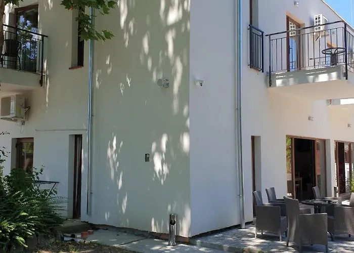 Bed and Breakfast Garden Club Panzio Balatonmáriafürdő